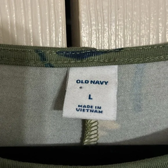 Old Navy - FLORAL SHIFT, RAYON DRESS - Picture 7 of 9